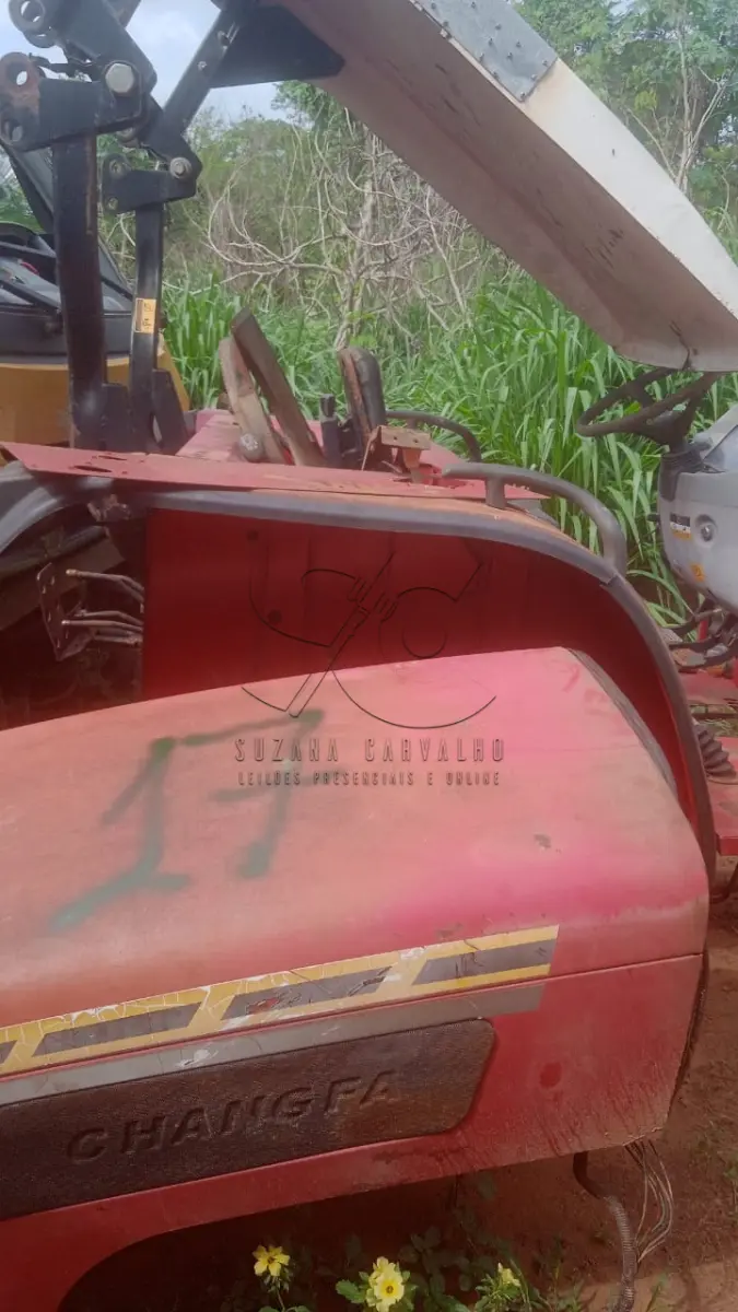 LOTE 017 - Sucata Trator de rodas mr. Coyote 4475, 4x4, modelo CT 4475 turbo.