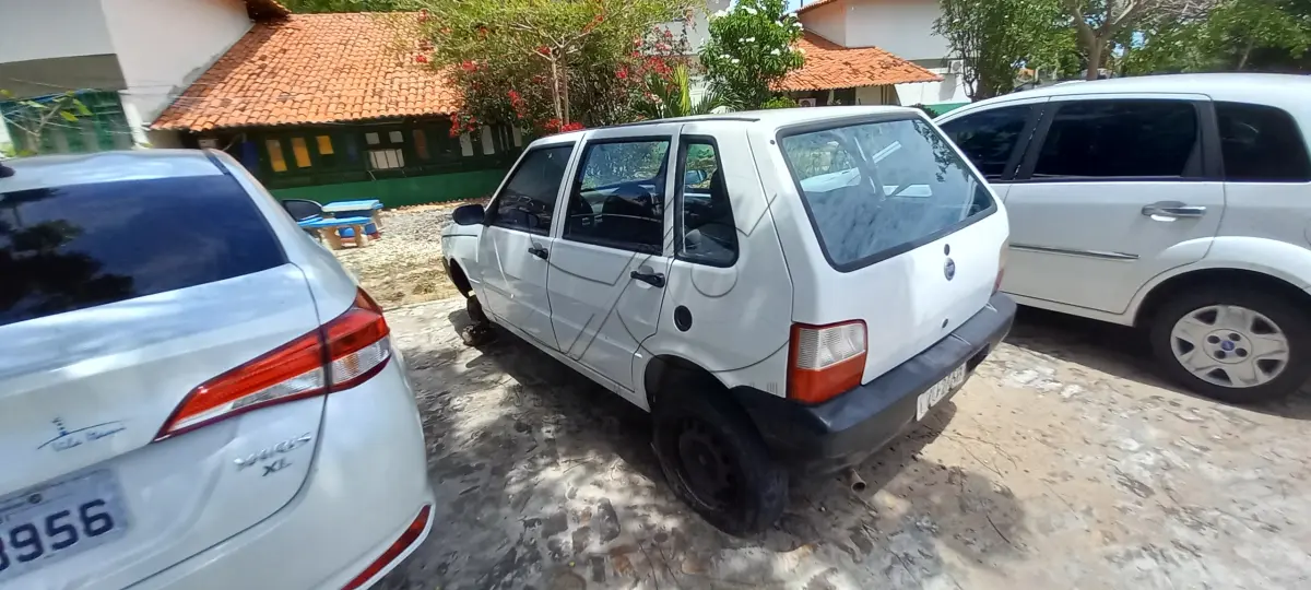 LOTE 023 - FIAT UNO MILLE FIRE FLEX