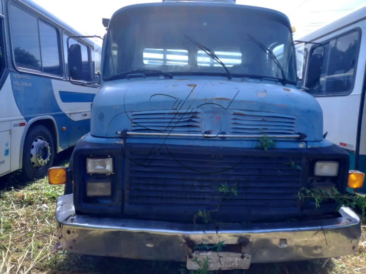 LOTE 003 - VEÍCULO MERCEDES BENZ