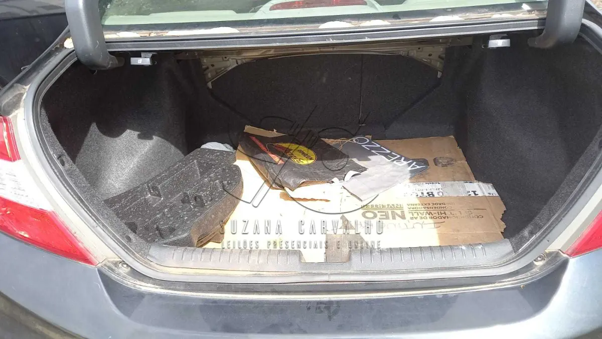 LOTE 003 - HONDA/CIVIC LXR