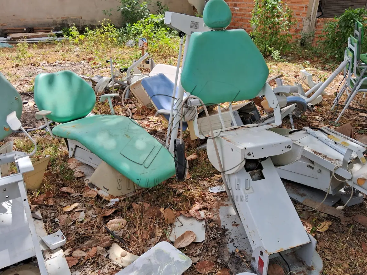 LOTE 007 -  MOBILIÁRIOS