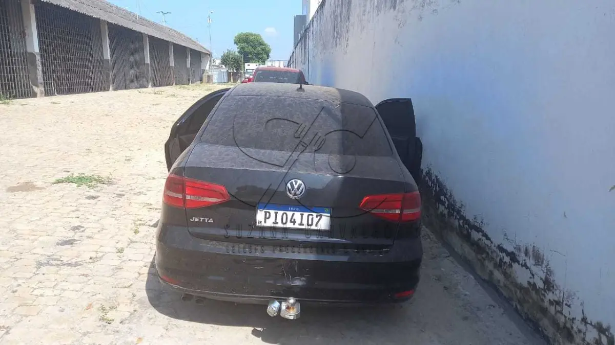 LOTE 006 - VEÍCULO VW