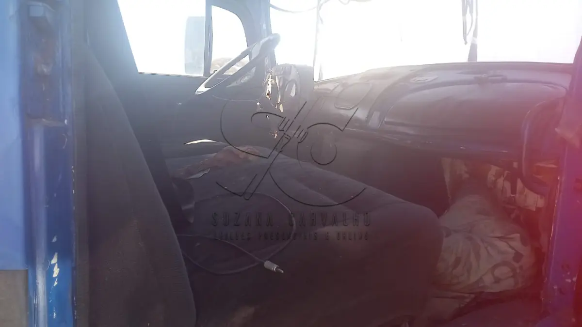 LOTE 001 - SUCATA M. BENZ