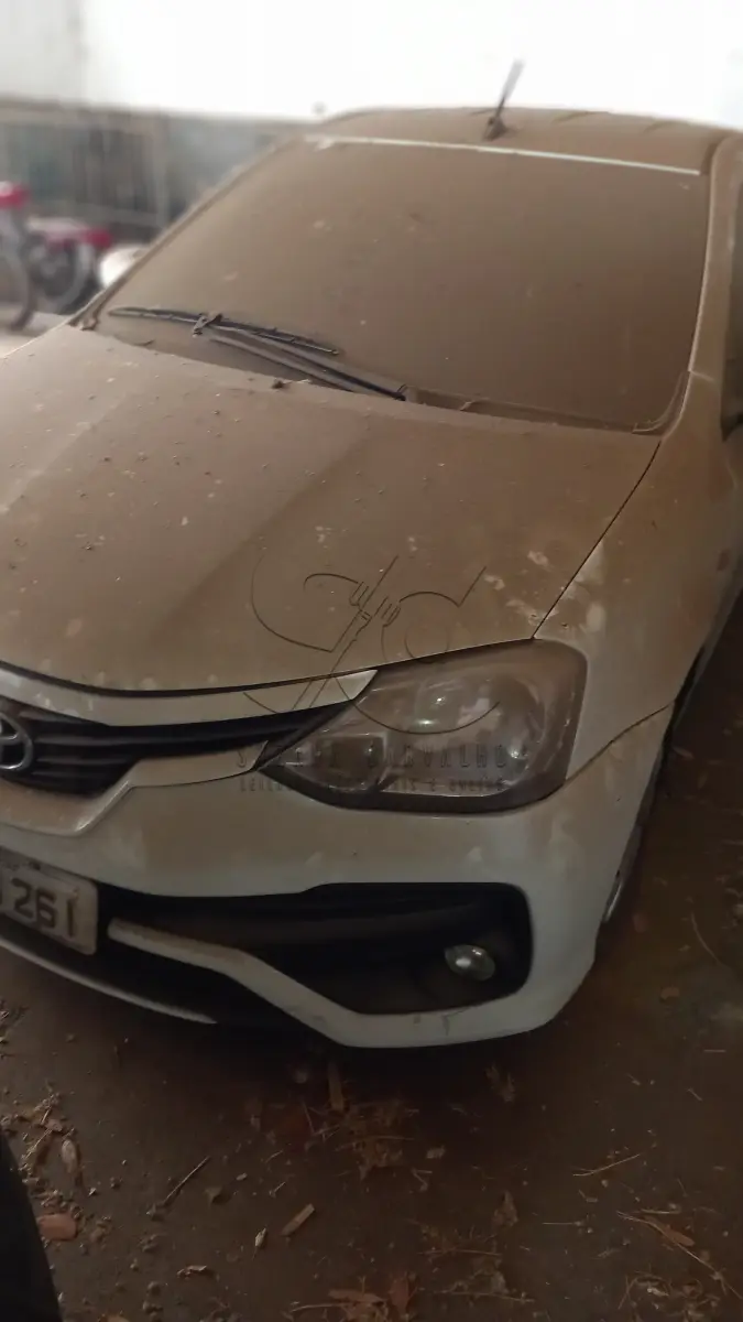LOTE 003 - VEÍCULO TOYOTA ETIOS X 13L