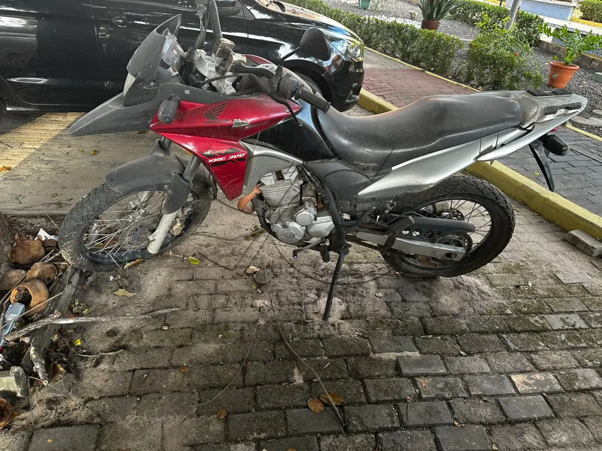 LOTE 005 - MOTO HONDA