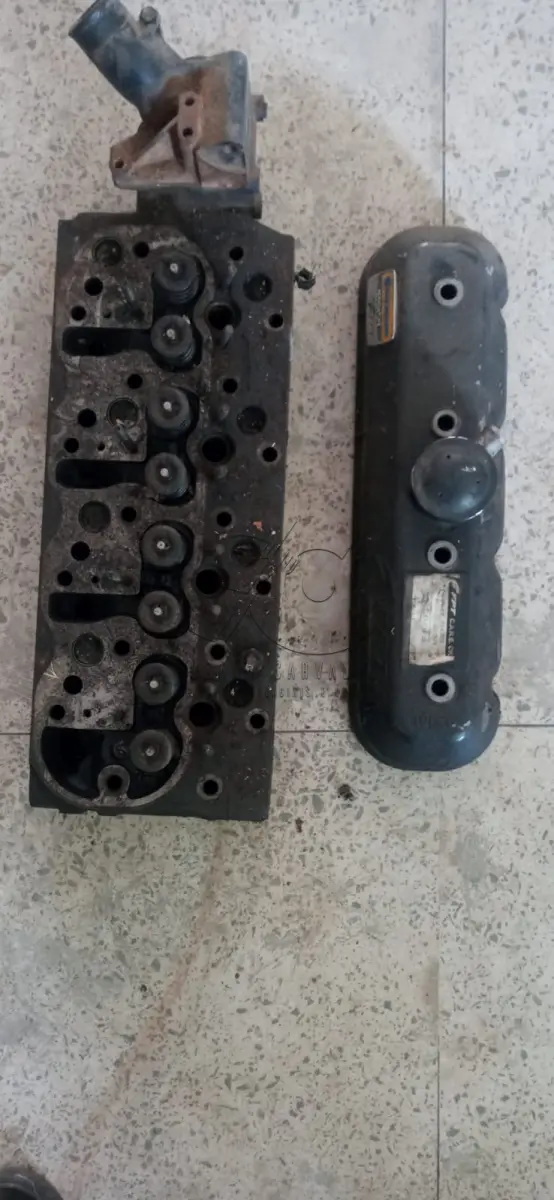 LOTE 013 - TRATOR NEW HOLLAND