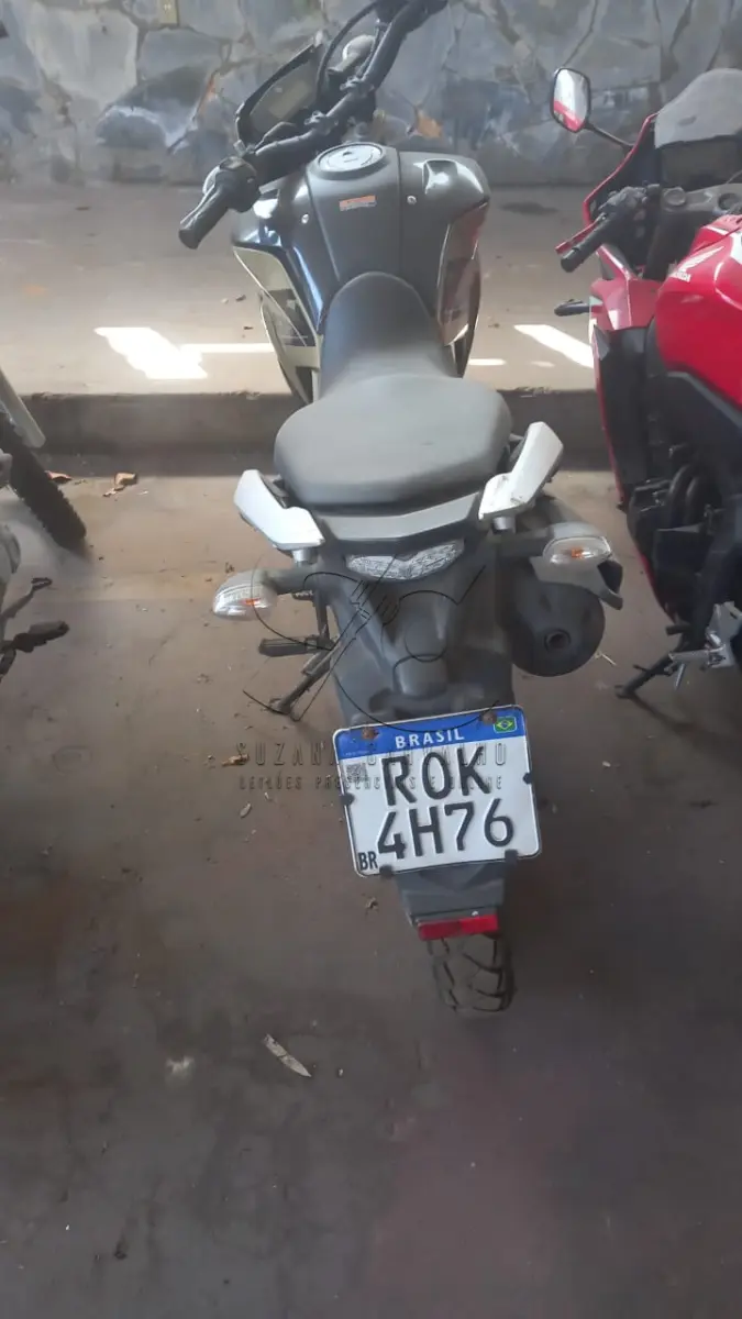 LOTE 005 - MOTO YAMAHA