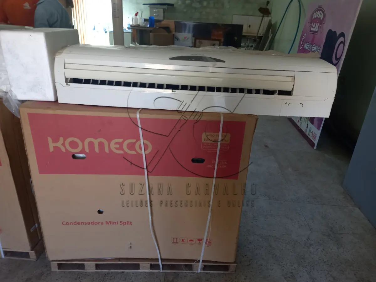 LOTE 007 -  MOBILIÁRIOS