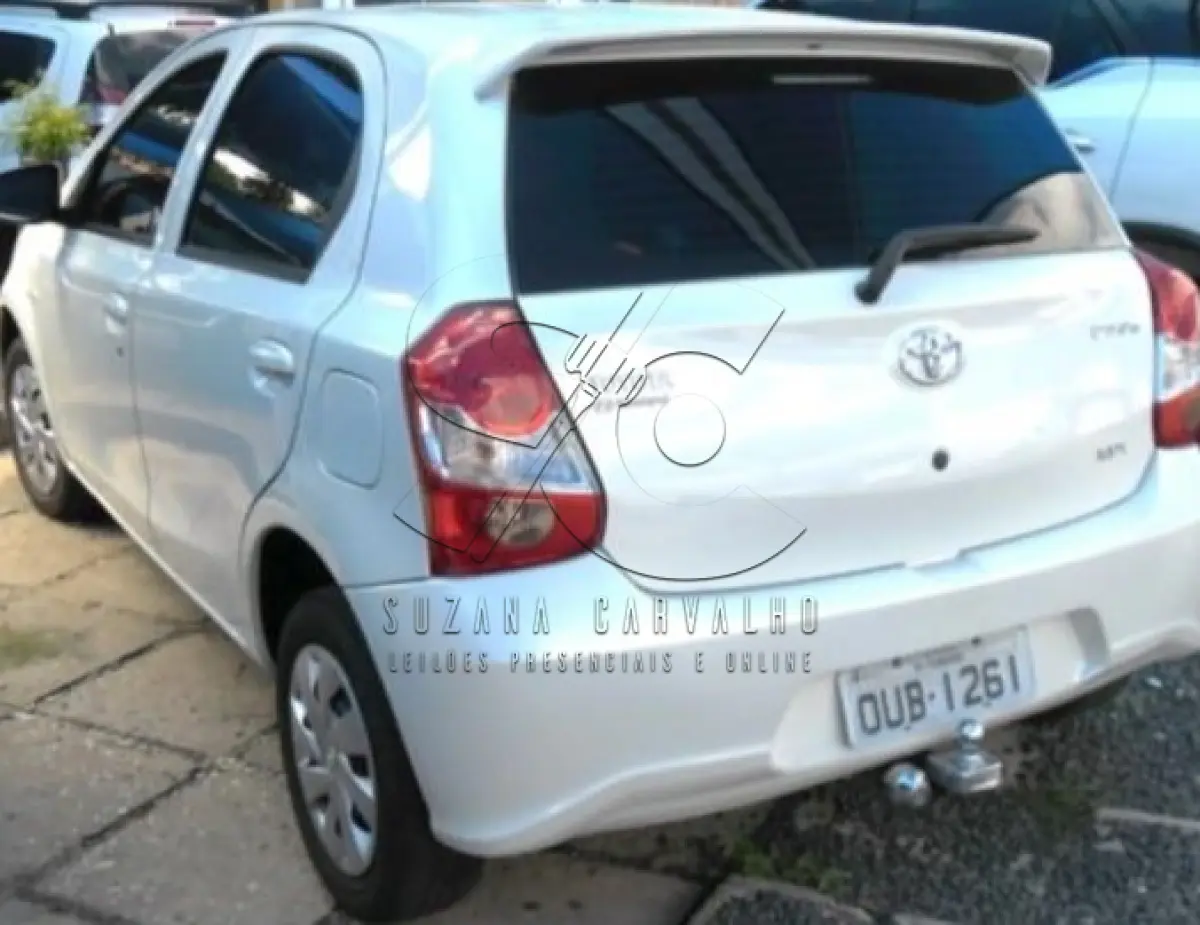 LOTE 003 - VEÍCULO TOYOTA ETIOS X 13L
