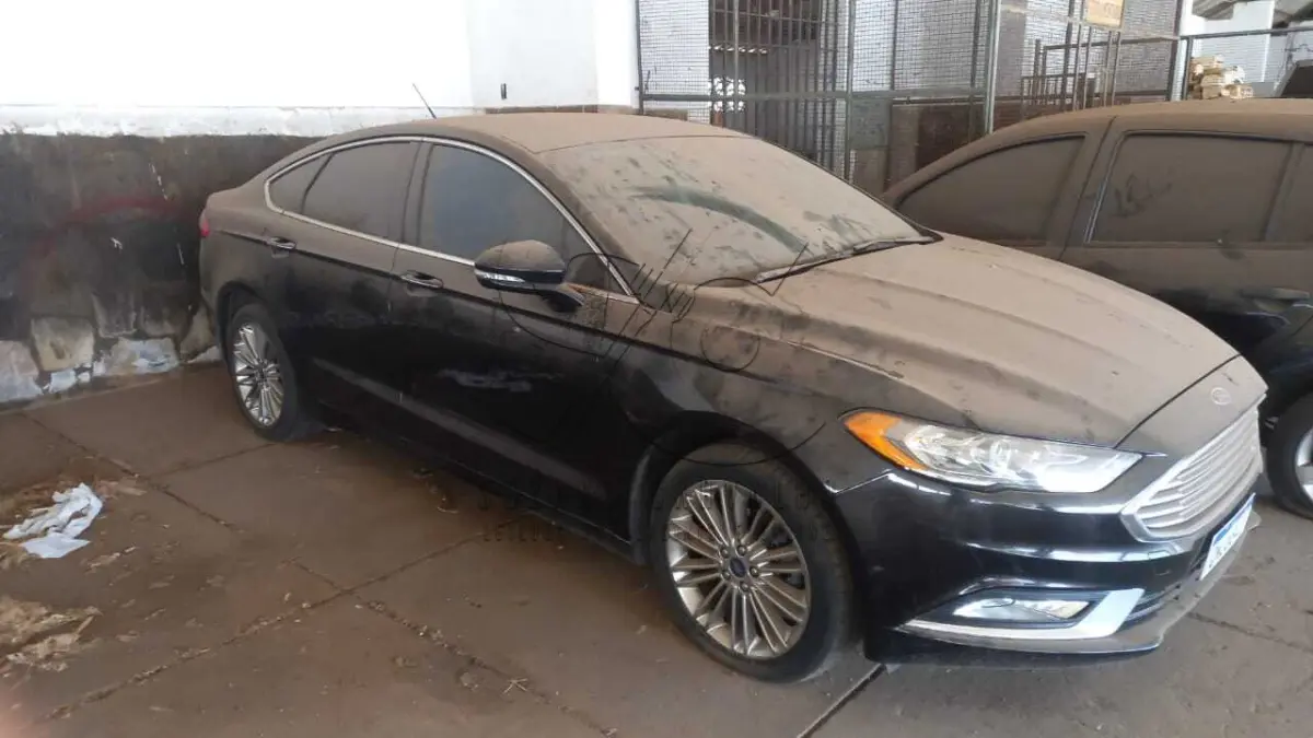 LOTE 001 - VEÍCULO FORD