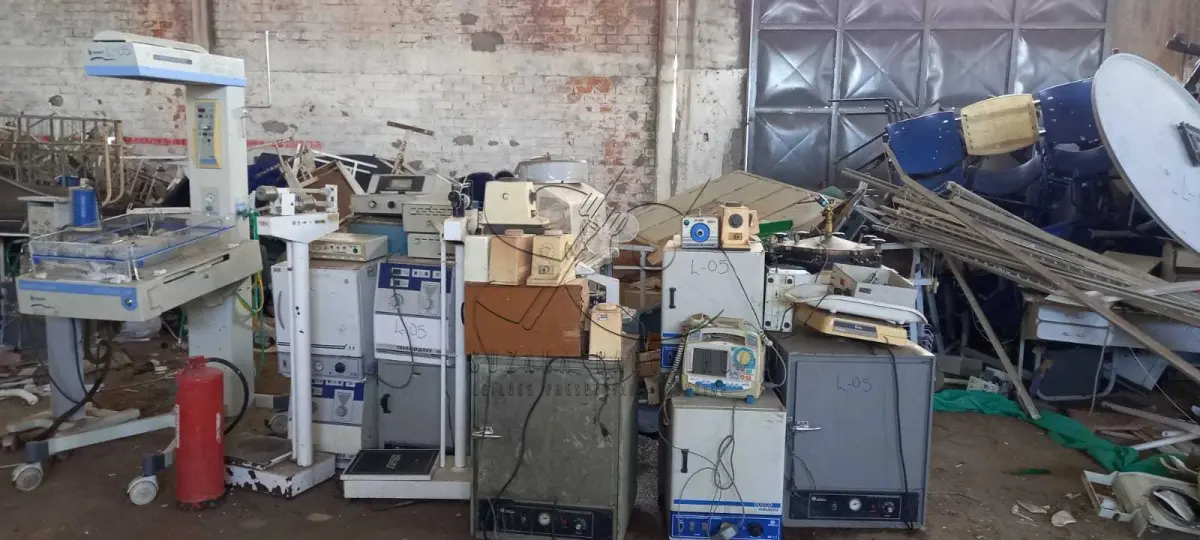 LOTE 005 - SUCATAS MATERIAL HOSPITALAR