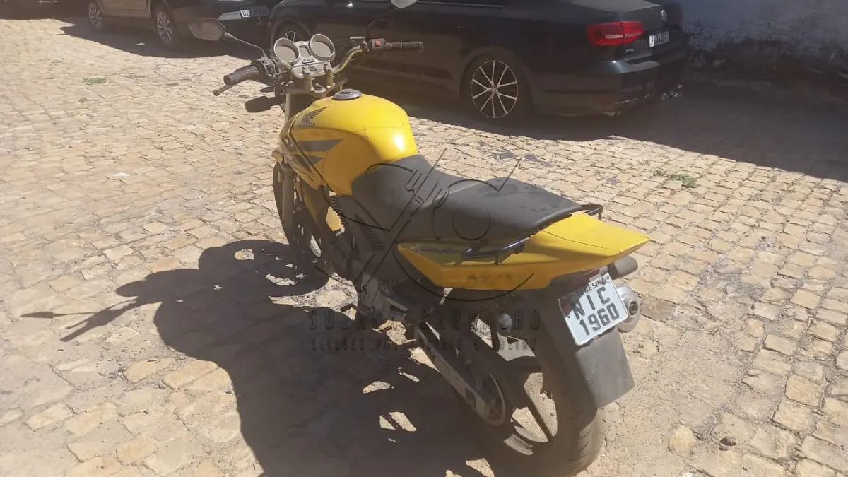 LOTE 001 - MOTO HONDA
