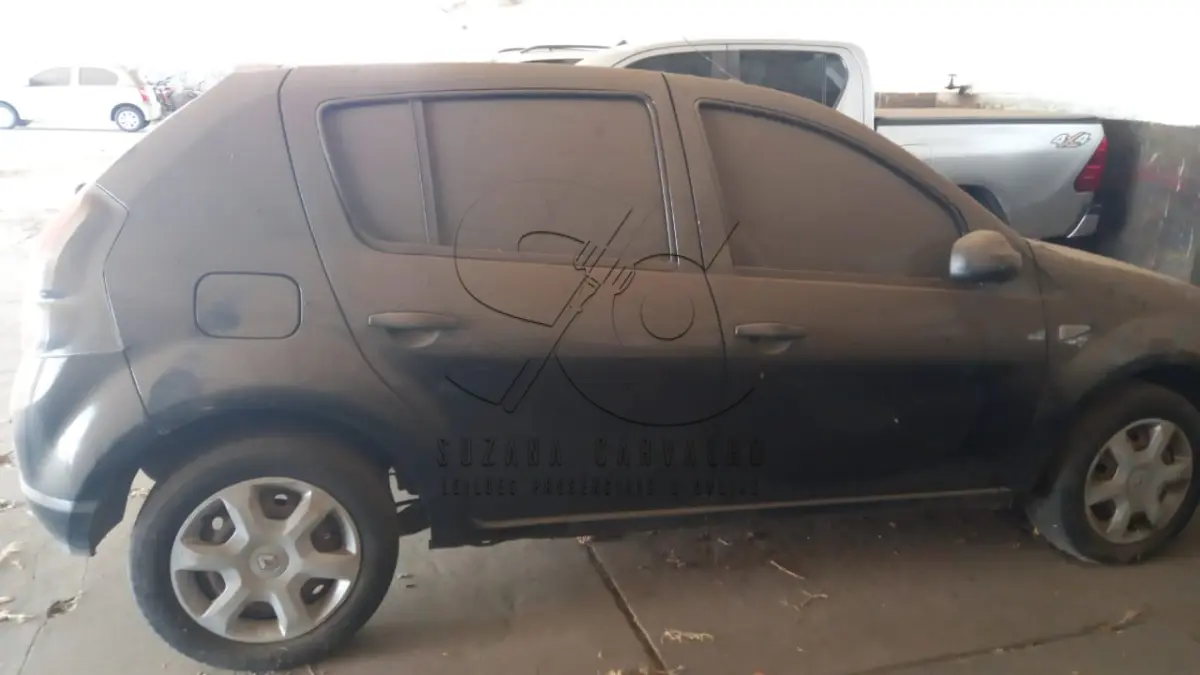 LOTE 001 - VEÍCULO RENAULT SANDERO