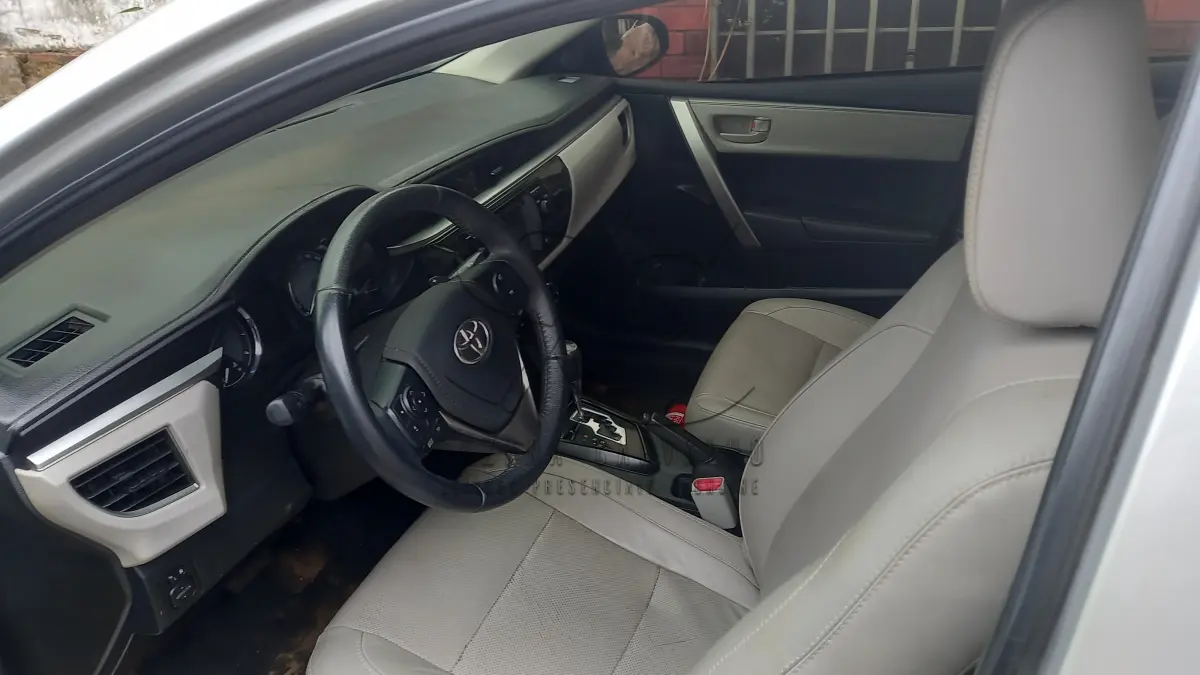 LOTE 004 - COROLLA XEI20FLEX