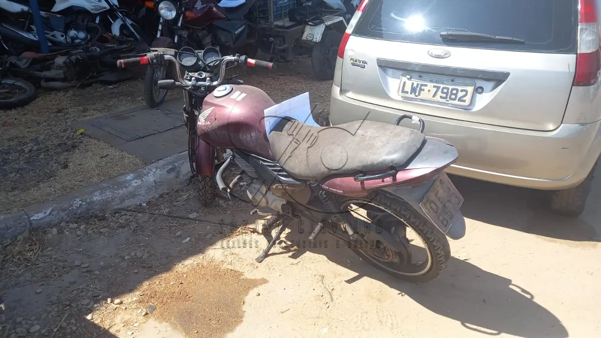 LOTE 006 - MOTO HONDA