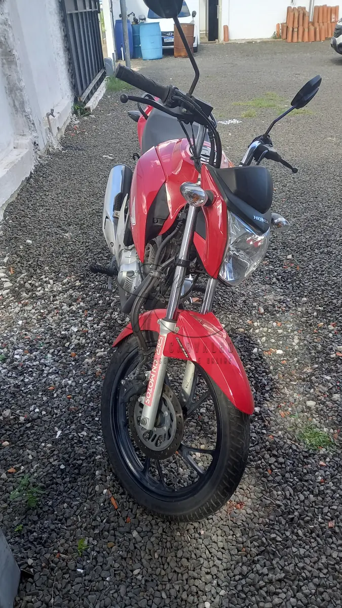 LOTE 007 - MOTO HONDA