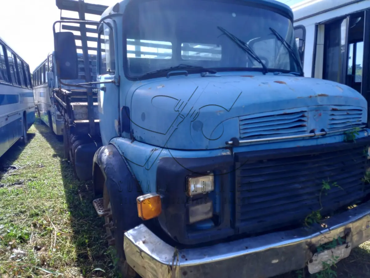 LOTE 003 - VEÍCULO MERCEDES BENZ