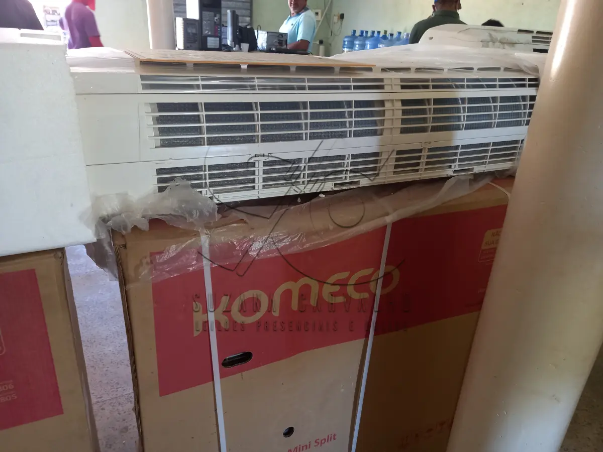 LOTE 008 -  MOBILIÁRIOS