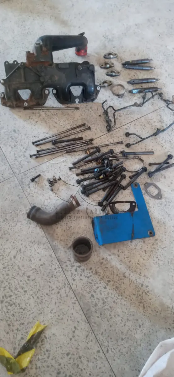 LOTE 013 - TRATOR NEW HOLLAND