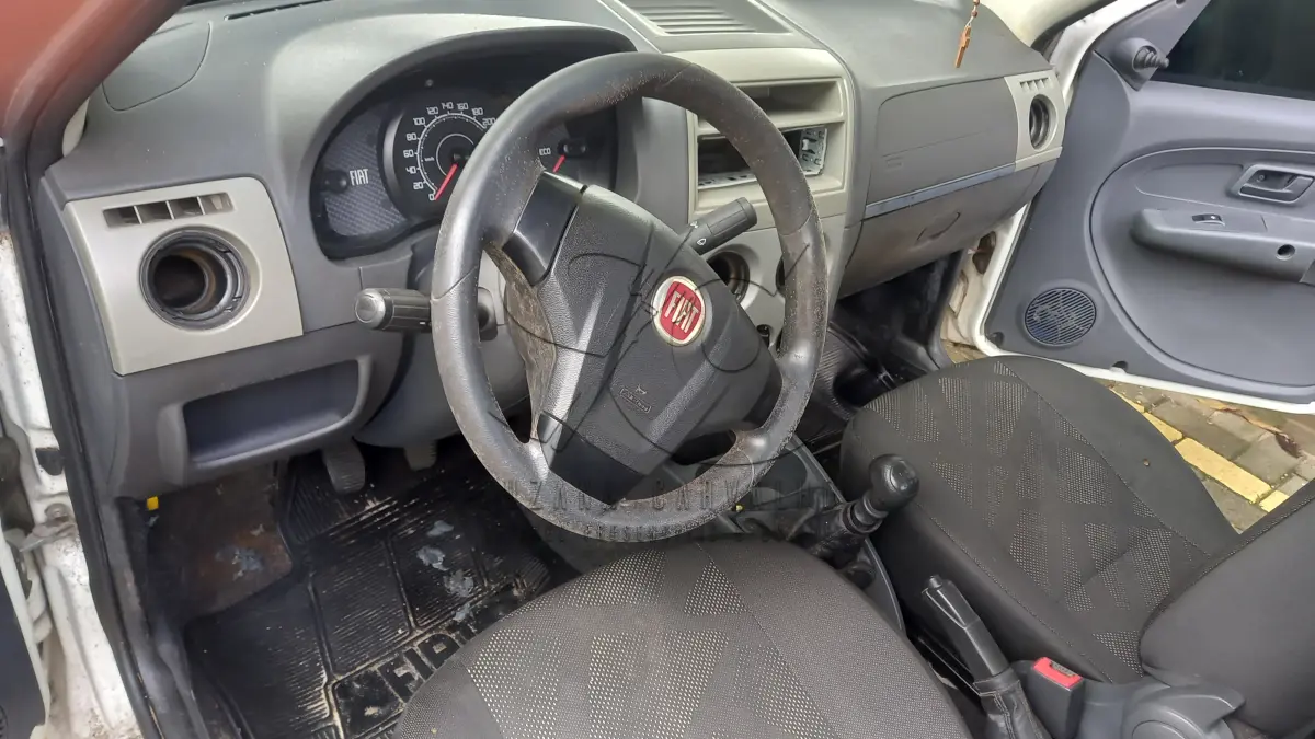 LOTE 006 - PÁLIO FIRE EM PARNAÍBA