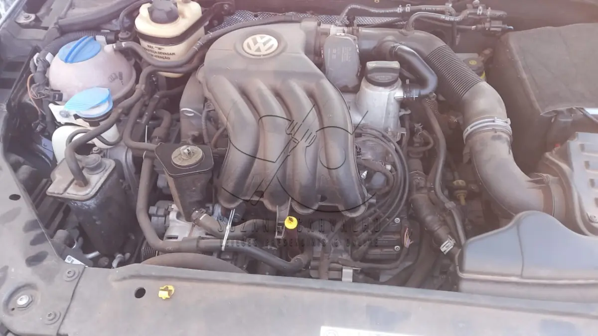 LOTE 006 - VEÍCULO VW