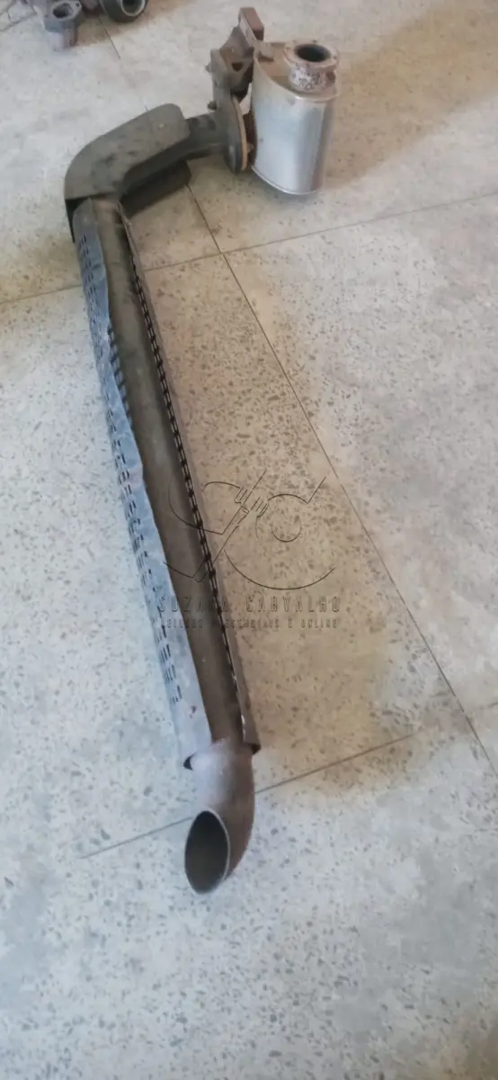 LOTE 013 - TRATOR NEW HOLLAND