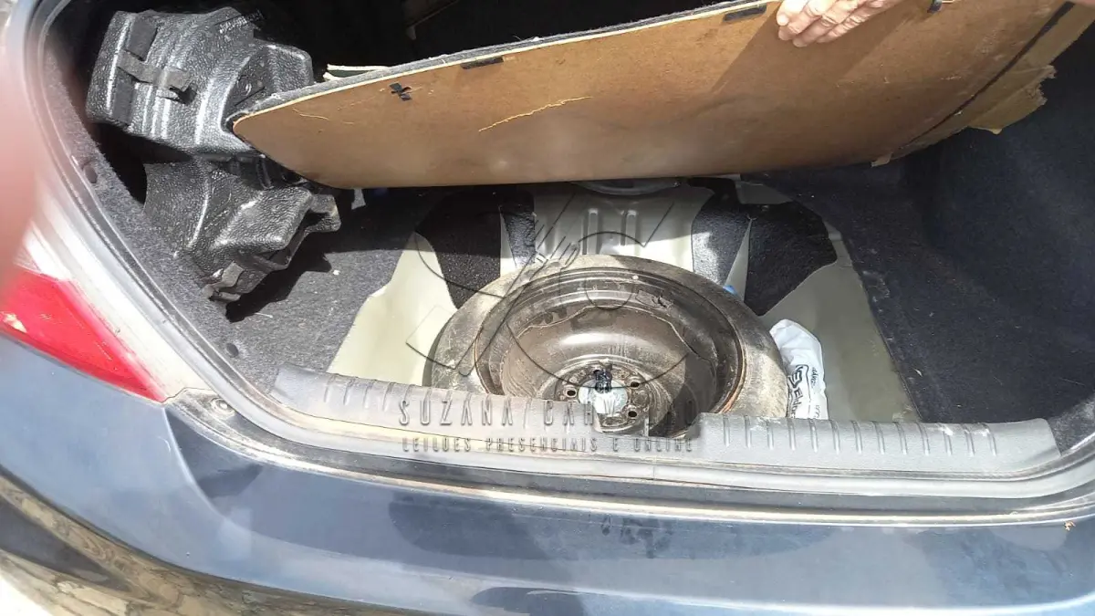 LOTE 003 - HONDA/CIVIC LXR