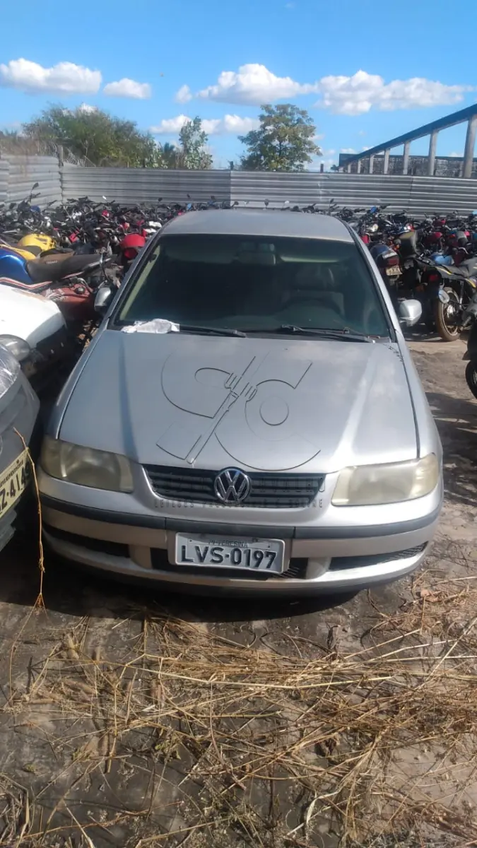 LOTE 009 - VEÍCULO VW