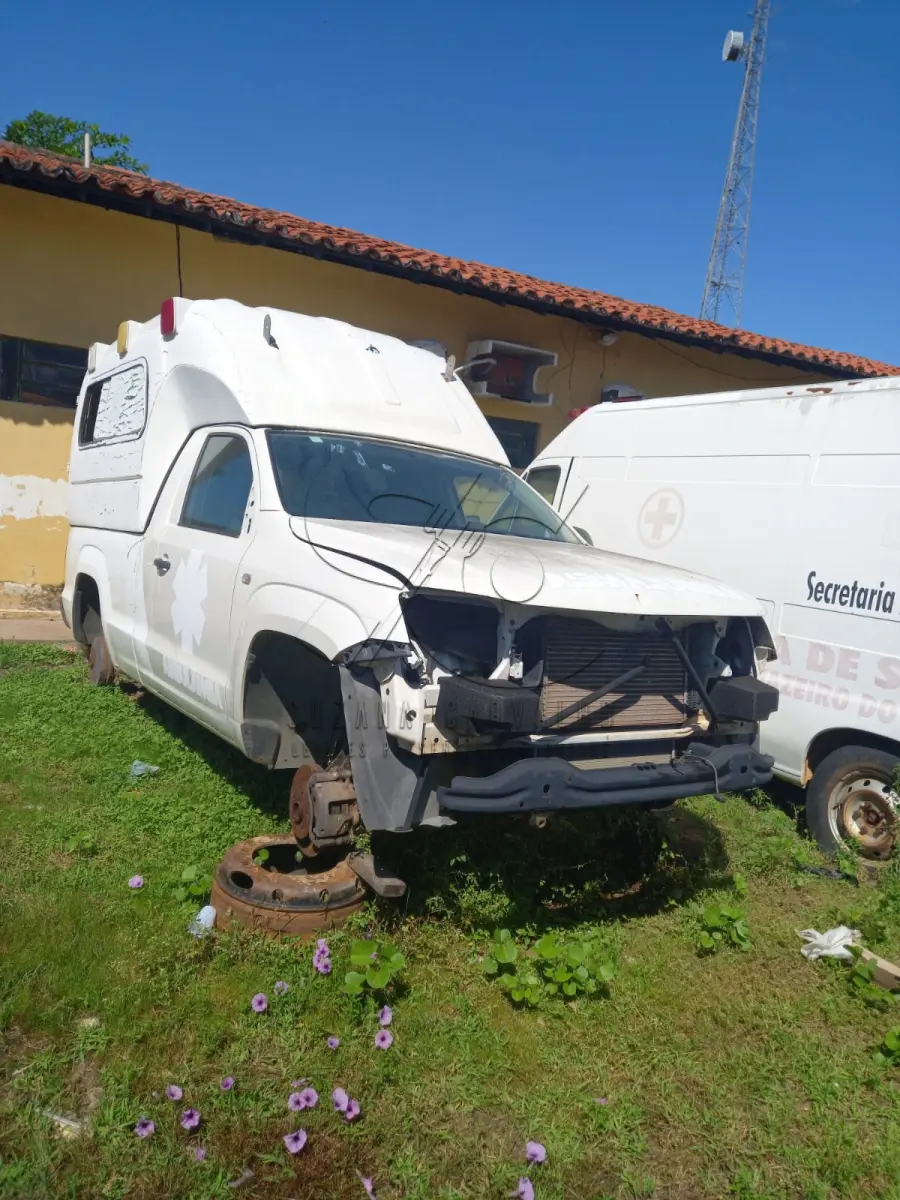 LOTE 012 - I/VW AMBULÂNCIA AMAROK