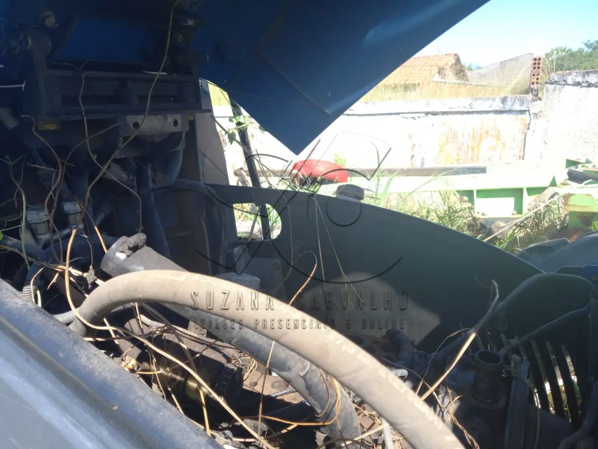 LOTE 013 - TRATOR NEW HOLLAND