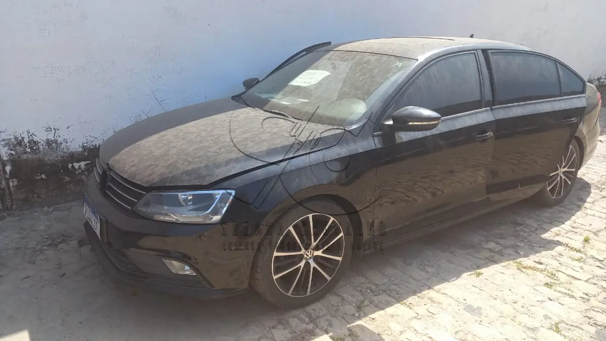 LOTE 006 - VEÍCULO VW