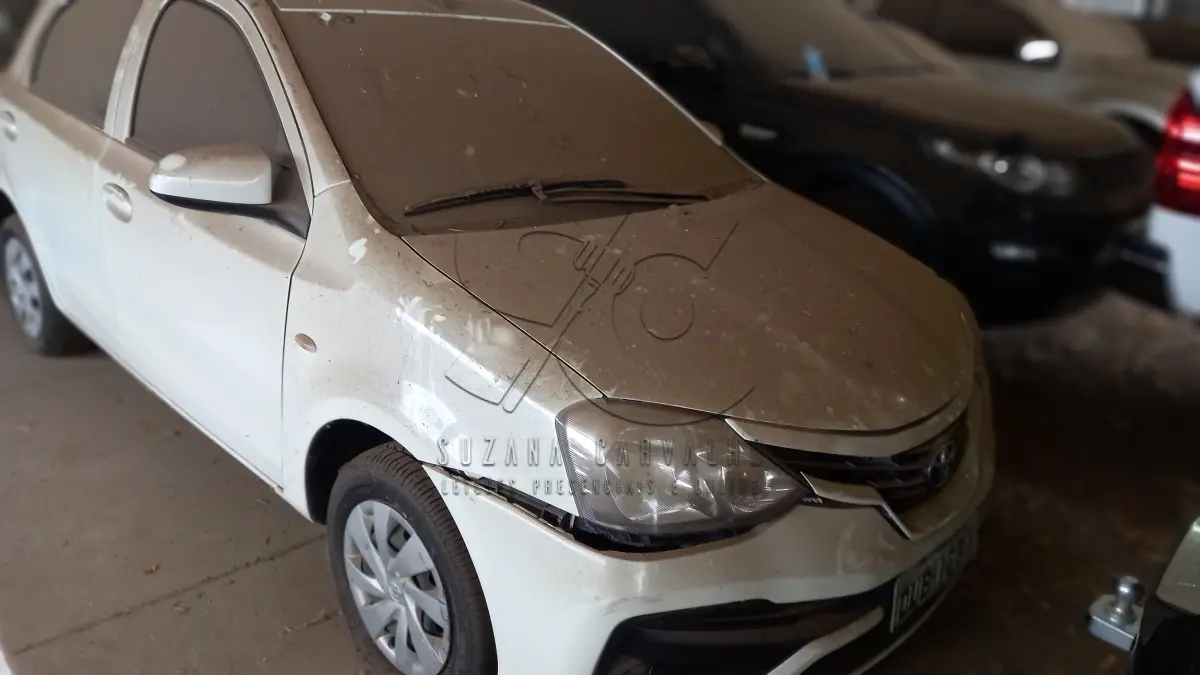 LOTE 003 - VEÍCULO TOYOTA ETIOS X 13L