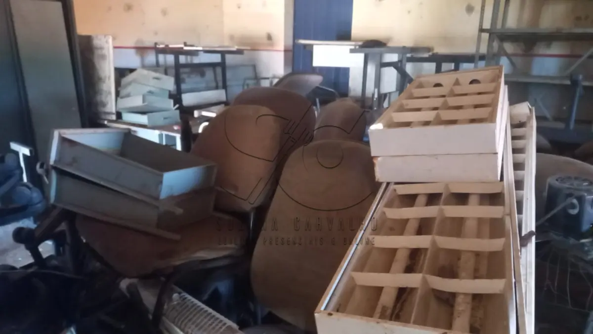 LOTE 002 - MATERIAIS DIVERSOS