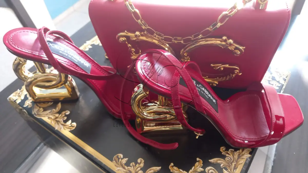 LOTE 001 - BOLSA/SANDÁLIA D&GABBANAORIGINAIS