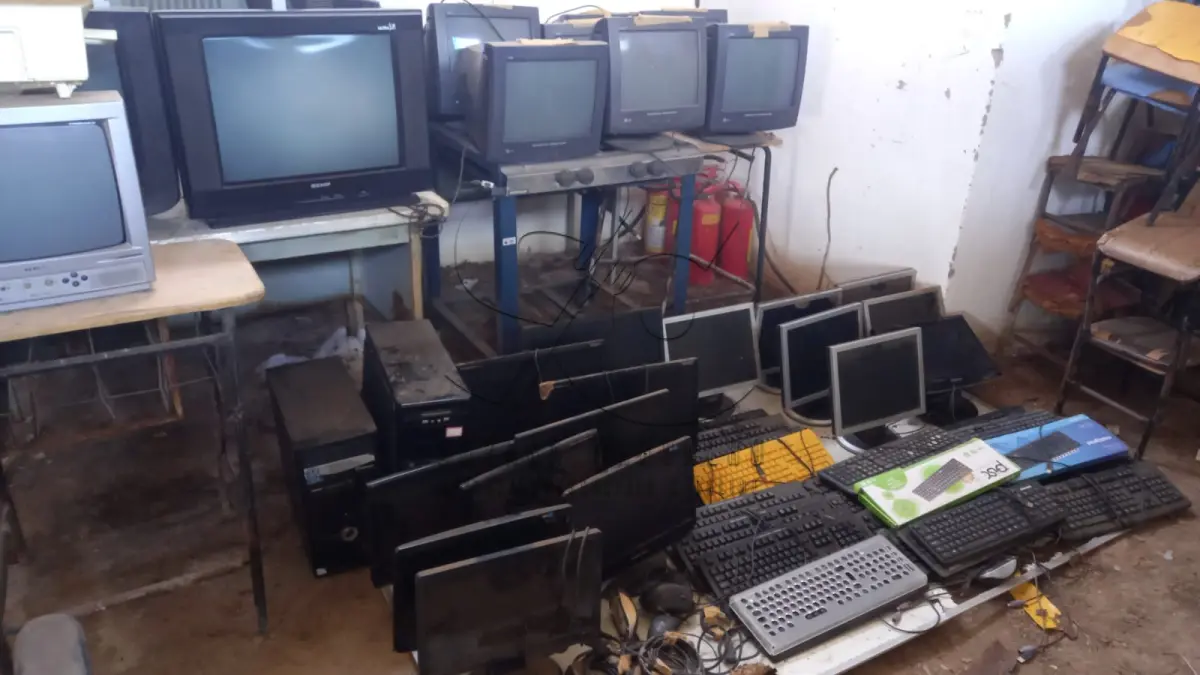 LOTE 005 - MATERIAIS DIVERSOS