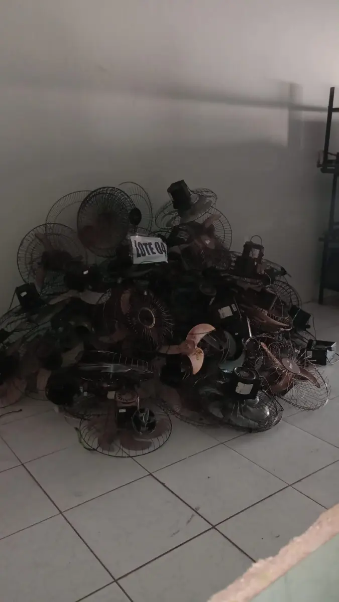 LOTE 004 - MATERIAIS DIVERSOS