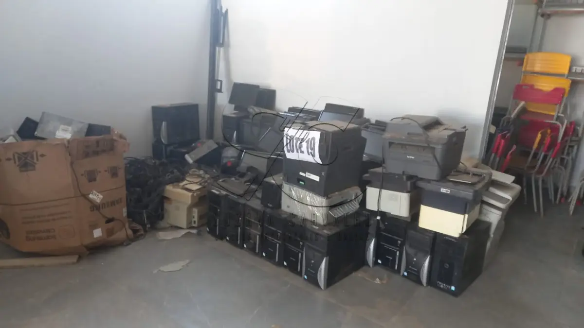 LOTE 019 - MATERIAIS DIVERSOS