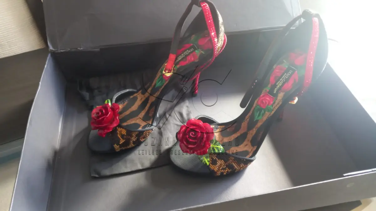 LOTE 005 - BOLSA/SANDÁLIA D&GABBANA ORIGINAIS