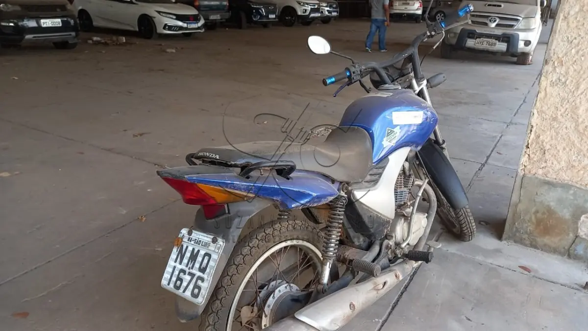 LOTE 011 - MOTO HONDA 150 TITAN KS