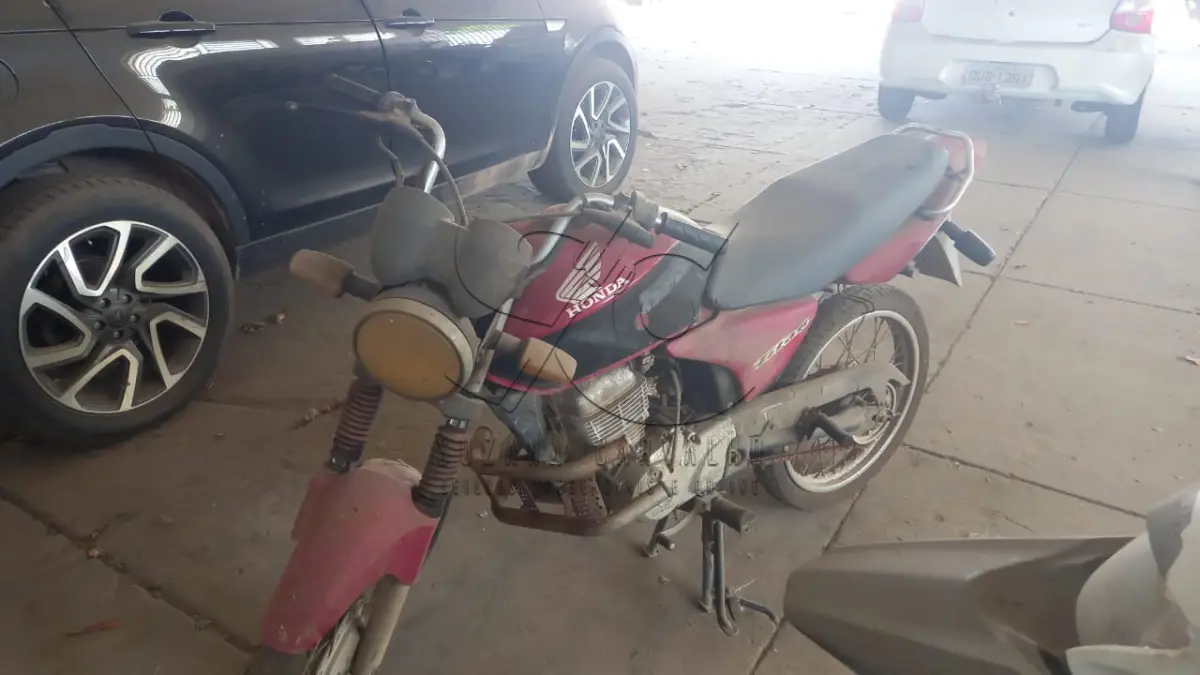 LOTE 008 - MOTO HONDA 150 TITAN ES