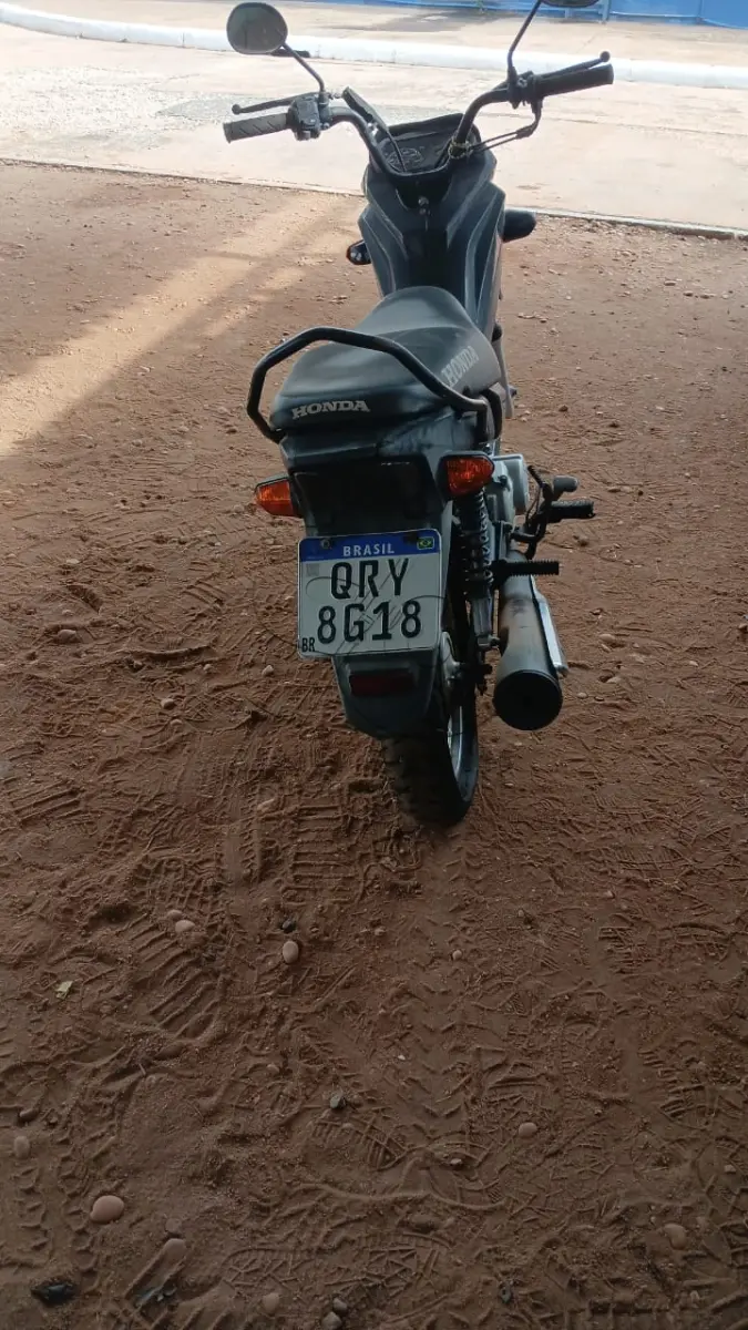LOTE 002 - MOTO HONDA 