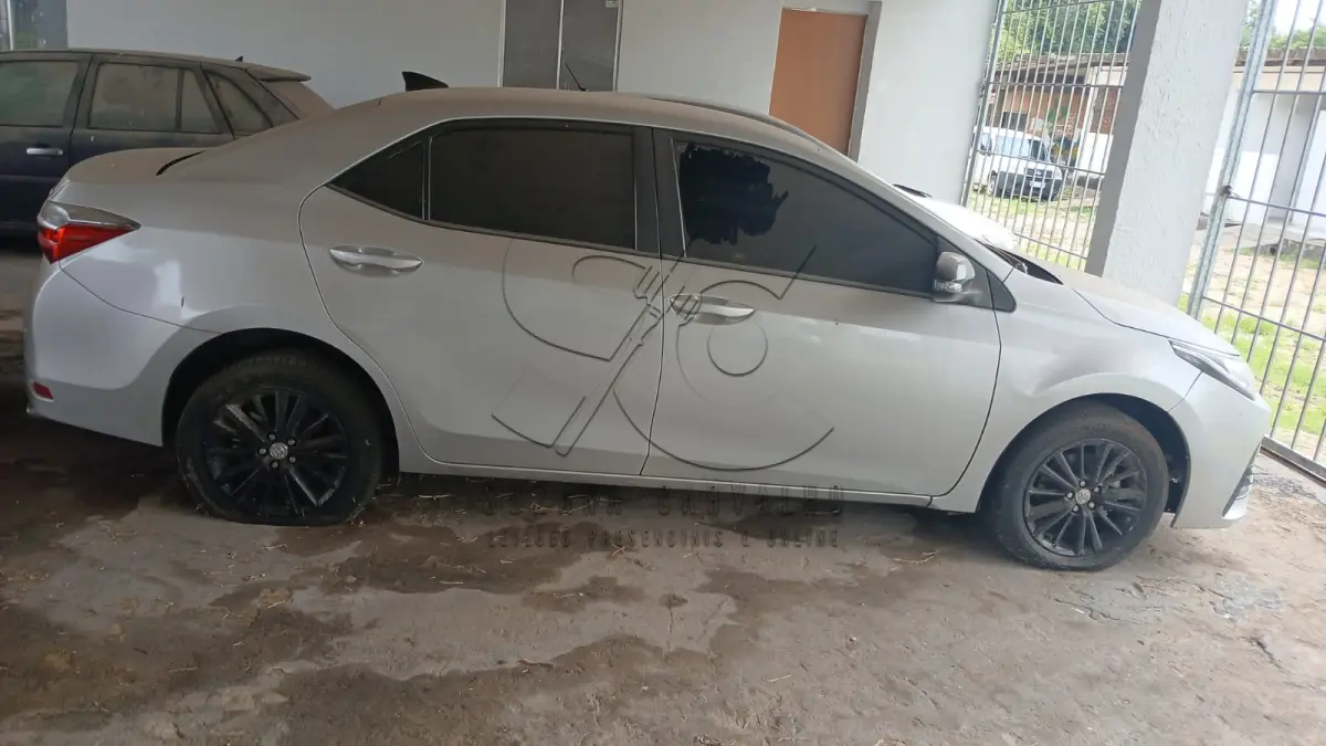 LOTE 001 - SUSPENSO POR DECISÃO JUDICIAL TOYOTA COROLLA
