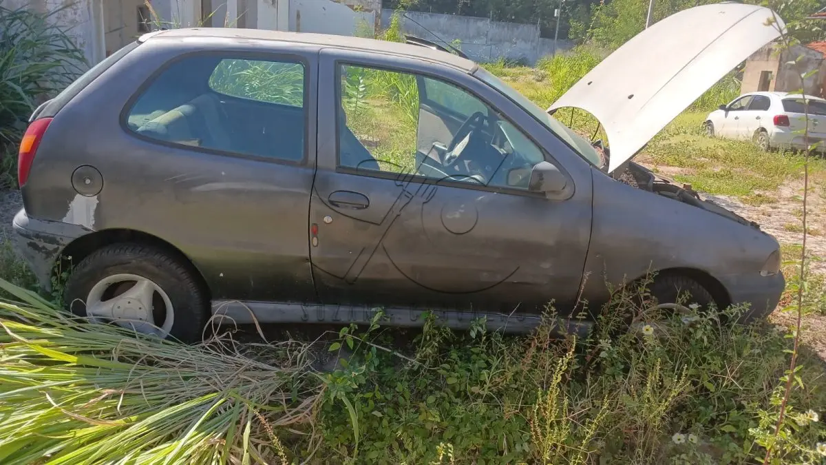 LOTE 004 - SUCATA FIAT PÁLIO EX