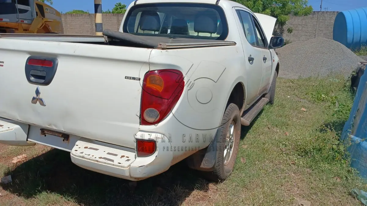 LOTE 003 - MMC/L200 PIM5806