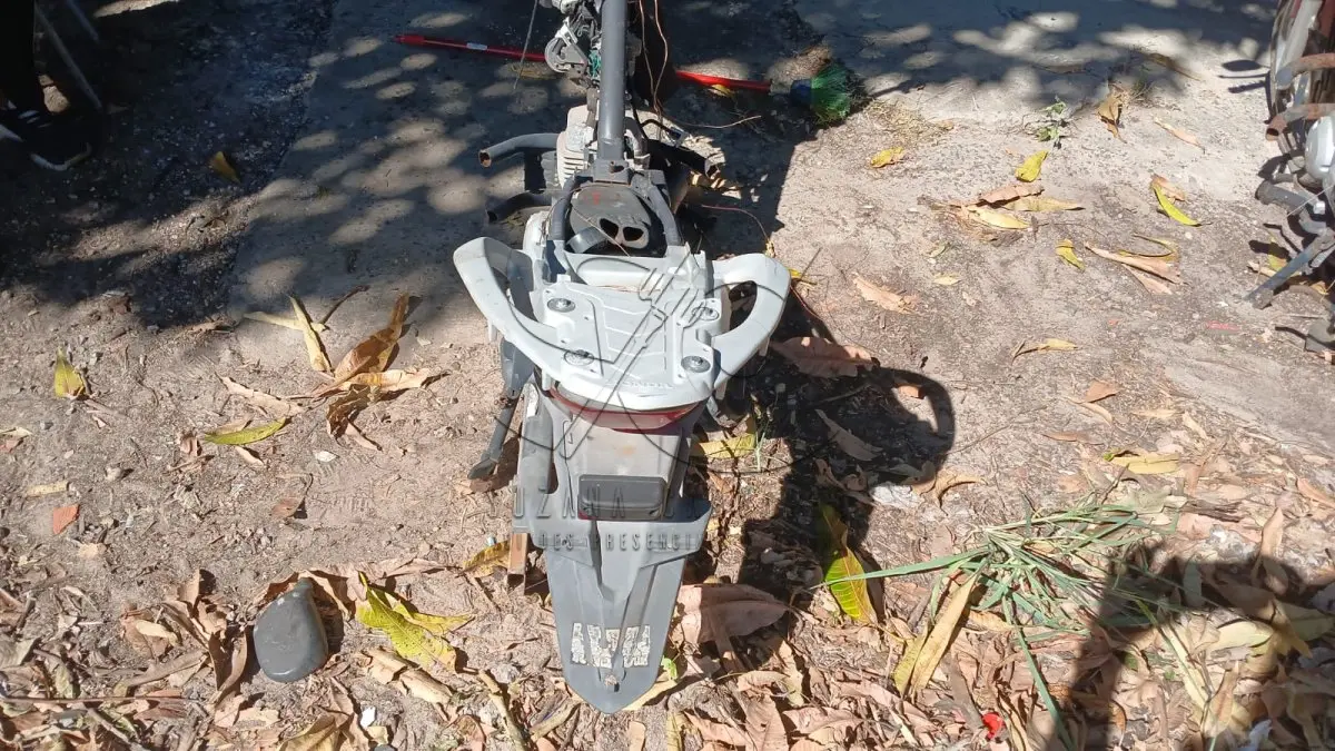 LOTE 013 - SUCATA HONDA NXR 150 2012