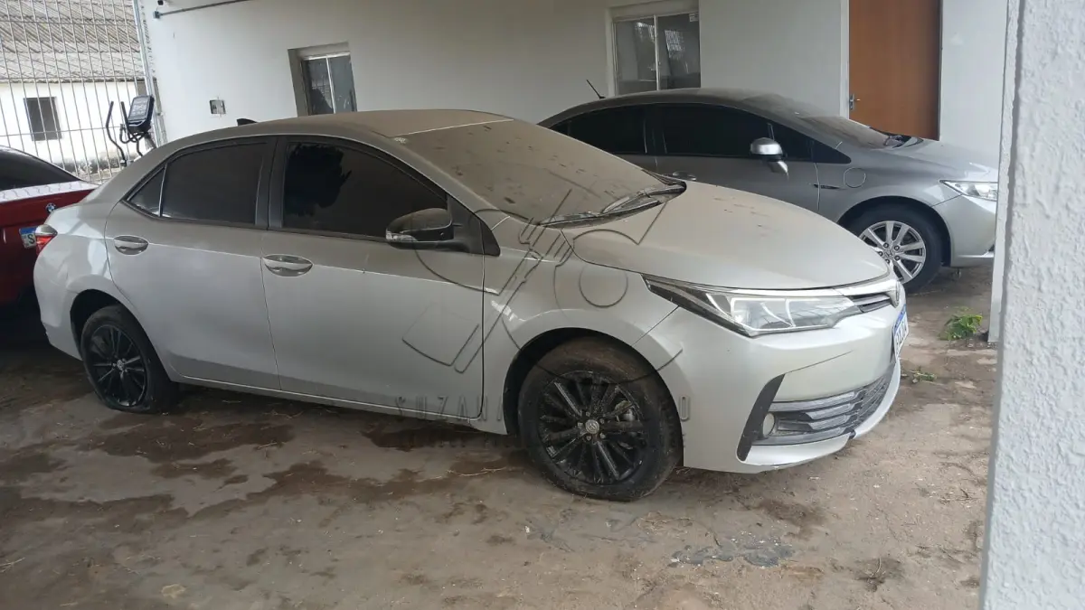 LOTE 001 - SUSPENSO POR DECISÃO JUDICIAL TOYOTA COROLLA