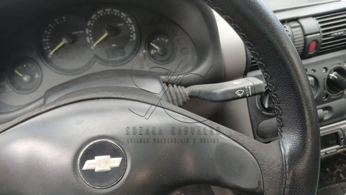 LOTE 003 - CHEV CLASSIC LS