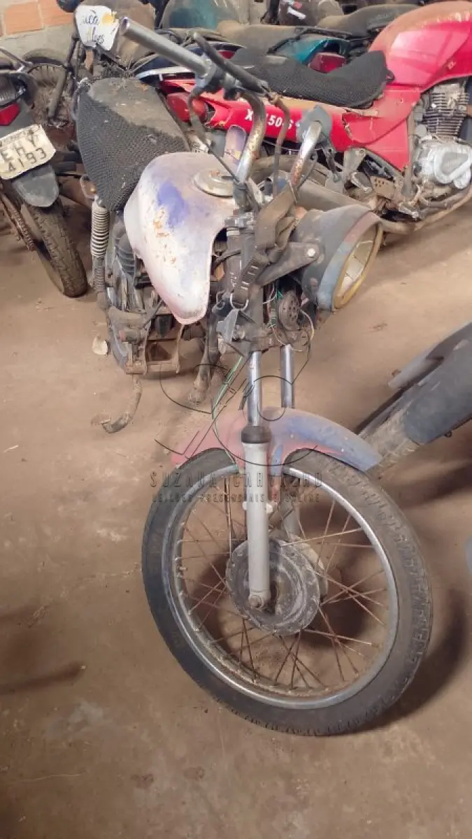 LOTE 001 - SUCATA HONDA CG 125 1999