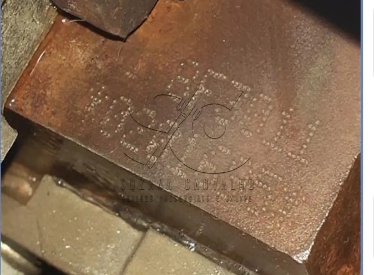 LOTE 011 - FIAT IDEA ATTRACTIVE 2011