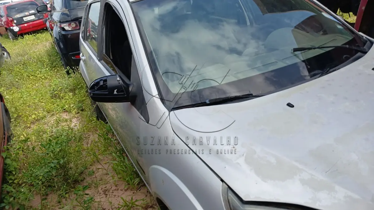 LOTE 001 - FORD FIESTA EM PARNAÍBA